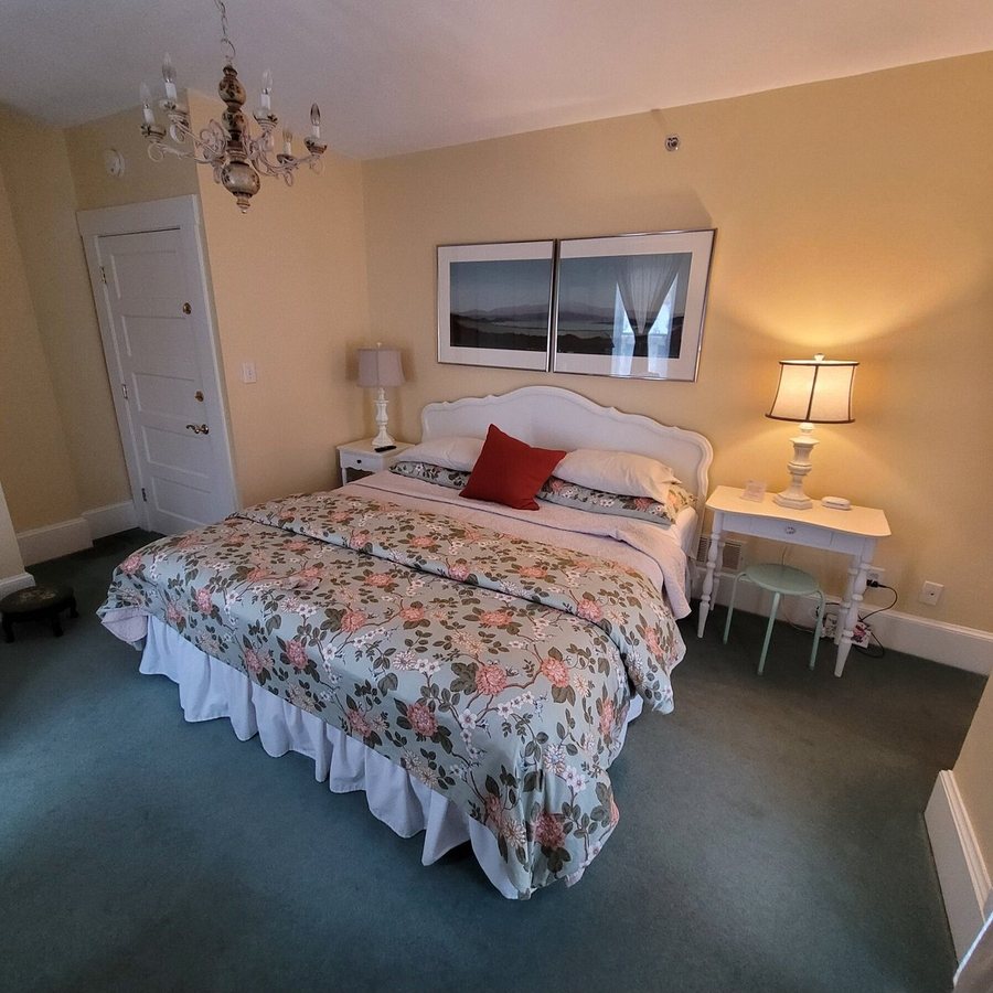Prairie Guest House — Guest room