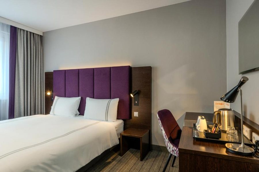 Premier Inn Berlin City Sud — Guest room