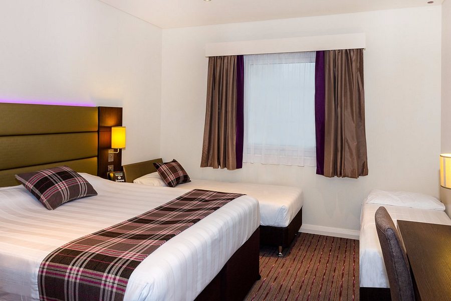 Premier Inn Dubai Al Jaddaf — Guest room