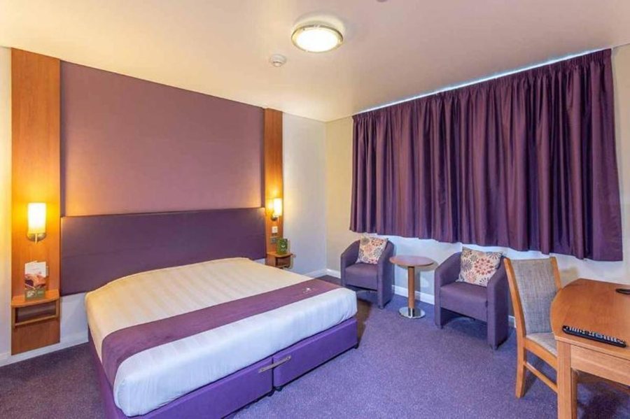 Premier Inn Dubai Silicon Oasis Hotel — Guest room
