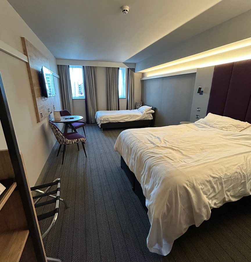 Premier Inn London Greenwich Hotel London England — Guest room