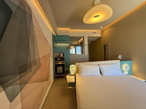 President Hotel Palermo — Guest room
