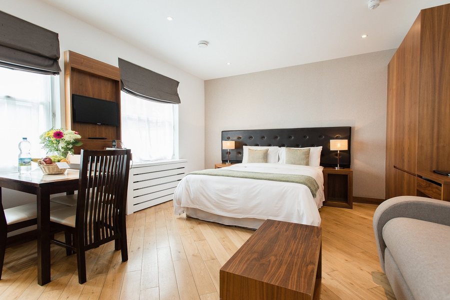 Presidential Apartments — Guest room