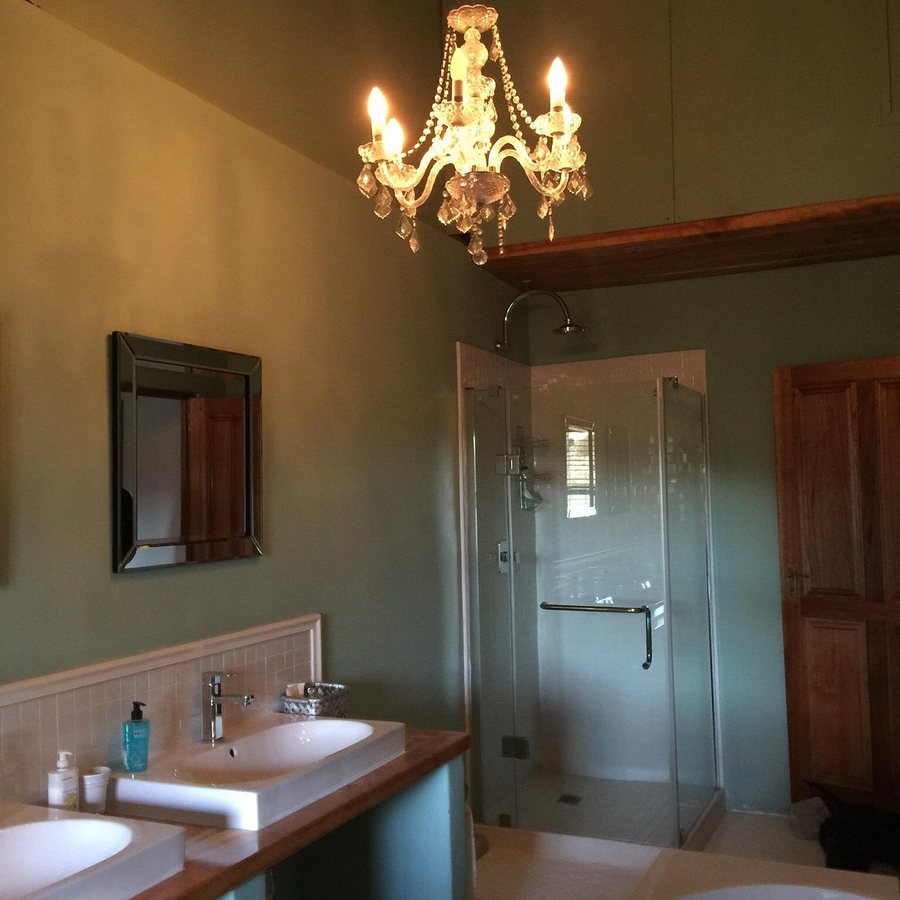 Prince Albert Guest House — Bathroom
