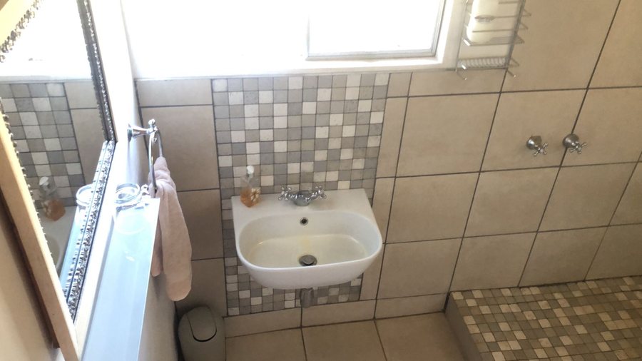 Prior Grange Guest Farm — Bathroom