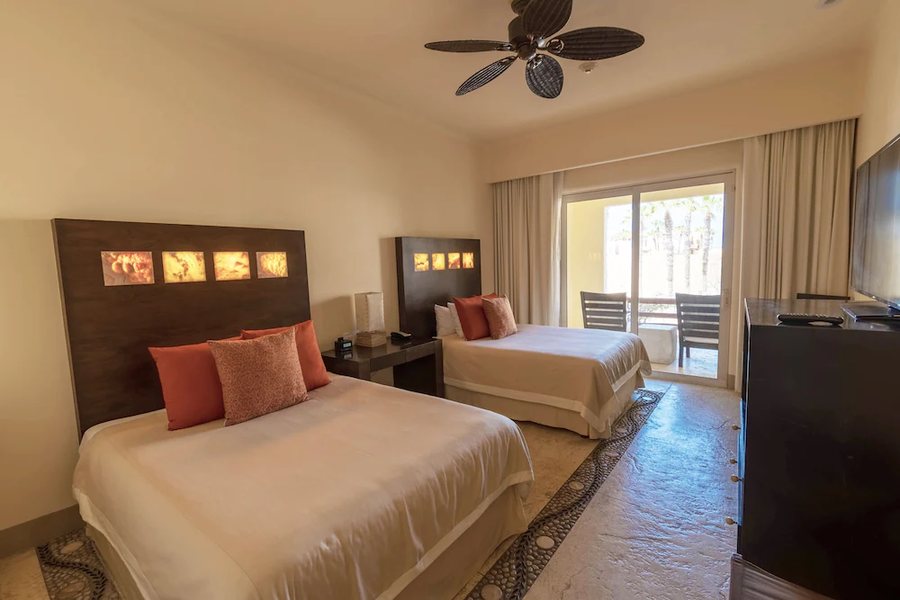 Pueblo Bonito Pacifica Golf Spa Resort — Guest room