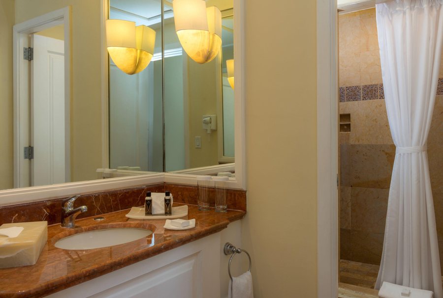 Pueblo Bonito Rose Resort Spa — Bathroom