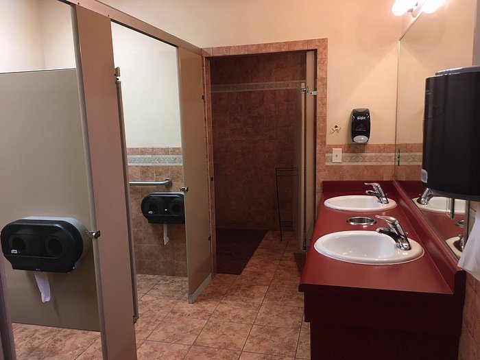 Pueblo KOA — Bathroom