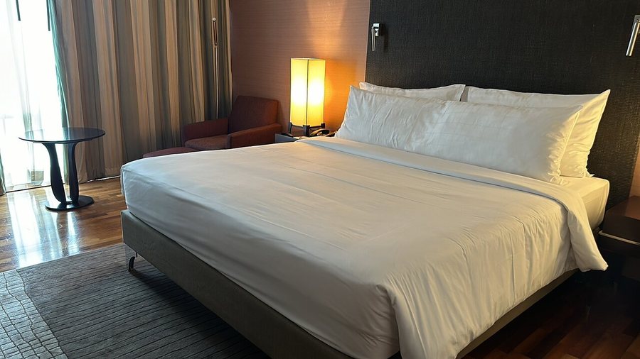 Pullman Bangkok Hotel G — Guest room