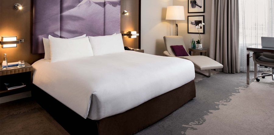 Pullman Miami Airport Hotel — Guest room