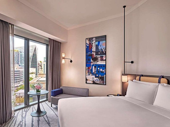 Pullman Singapore Orchard — Guest room