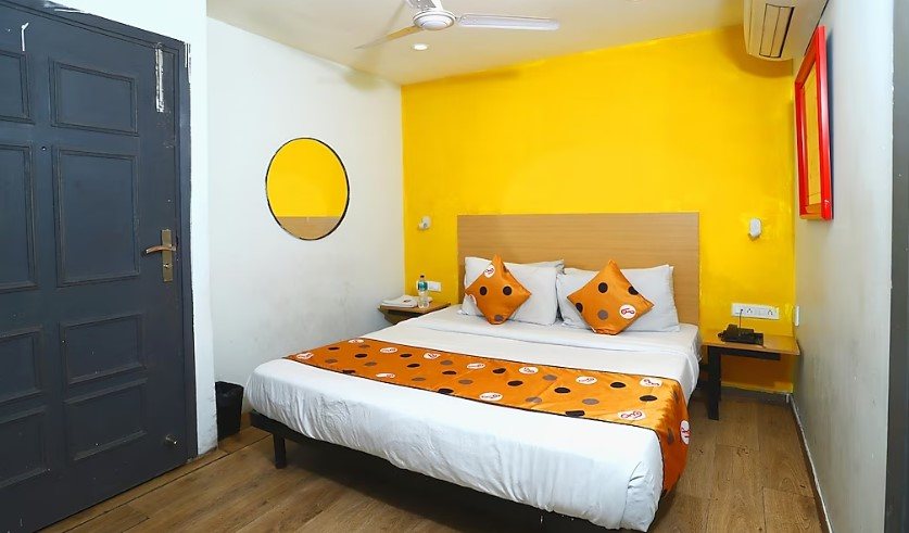 Qotel Comfort Golden Saffron Punjabi Bagh — Guest room