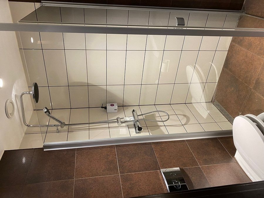 Quality Hotel Waterfront Goteborg — Bathroom