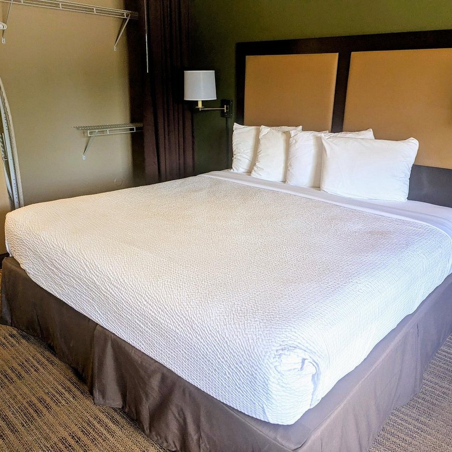 Quality Inn Auburn Hills Auburn Hills Michigan — Guest room