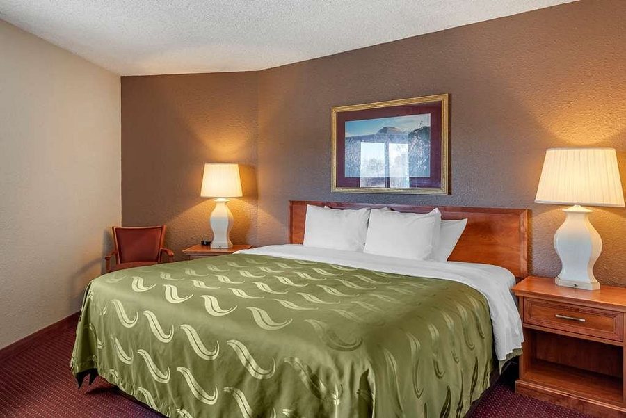 Quality Inn Grand Junction — Guest room