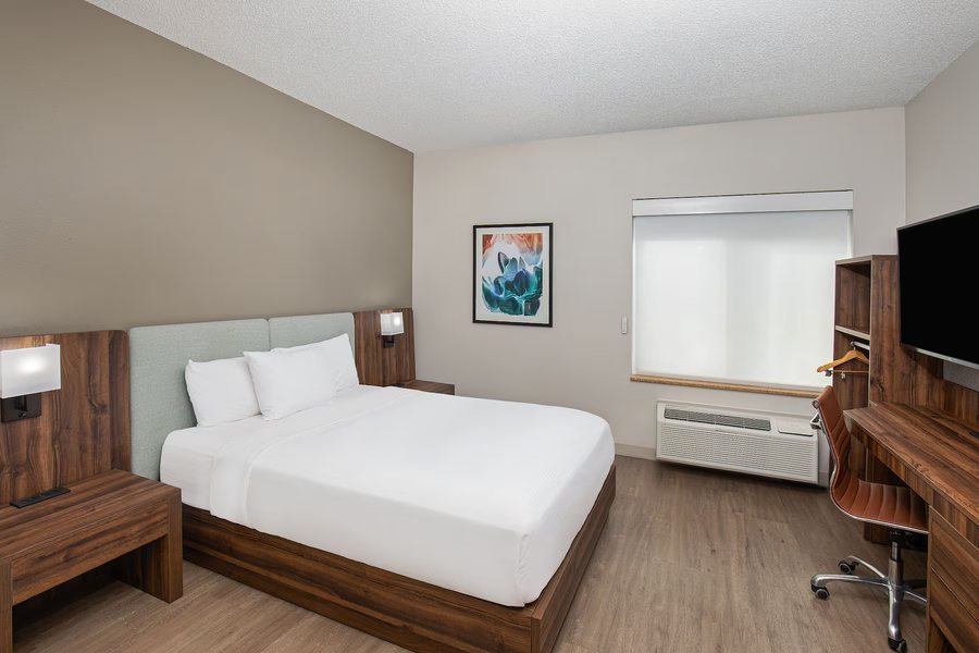 Quality Inn Hattiesburg — Guest room