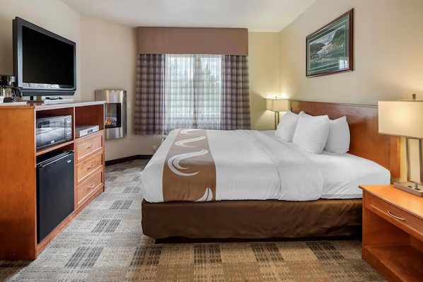 Quality Inn — Guest room