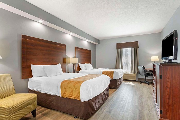 Quality Inn — Guest room