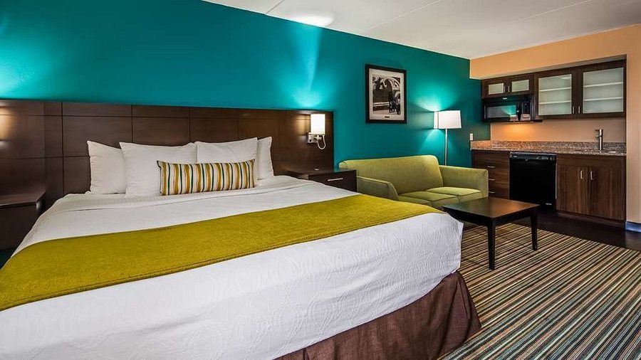Quality Inn Knoxville West Cedar Bluff i40 i75 — Guest room