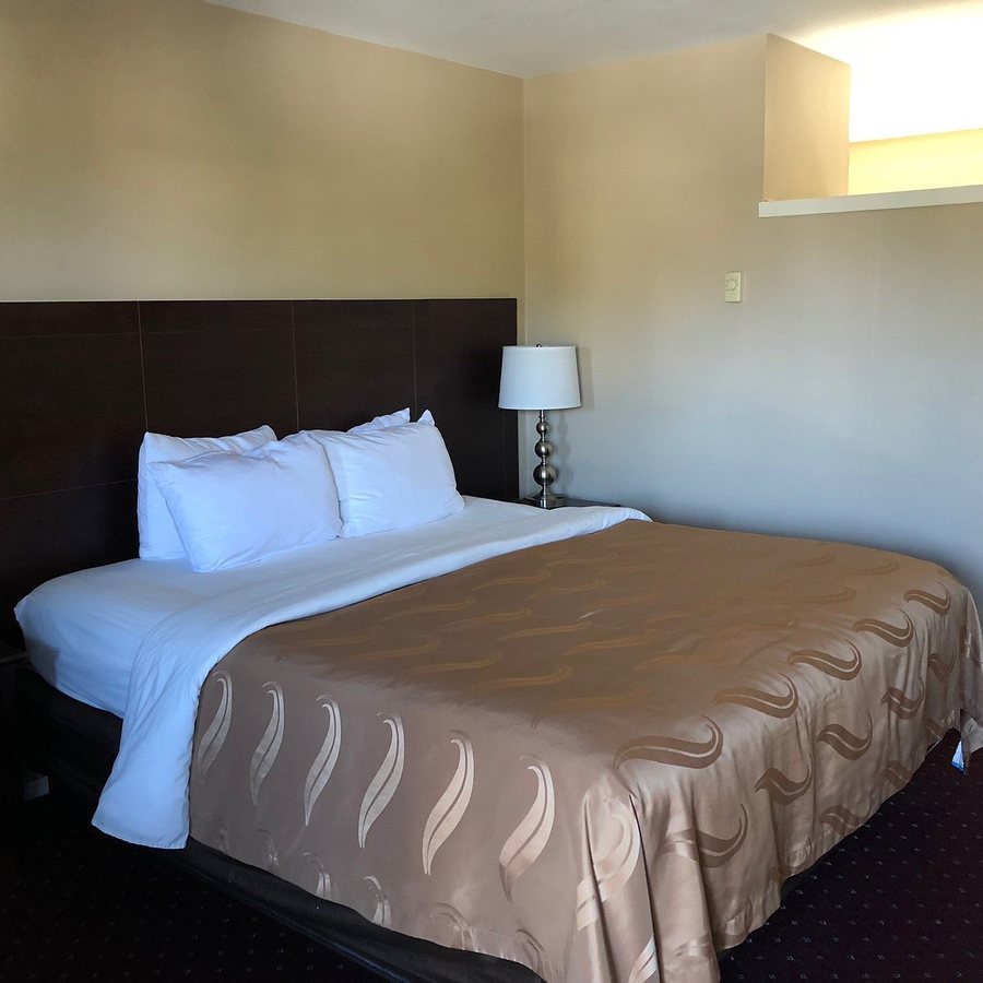 Quality Inn Monterey Fairgrounds Monterey CA — Guest room