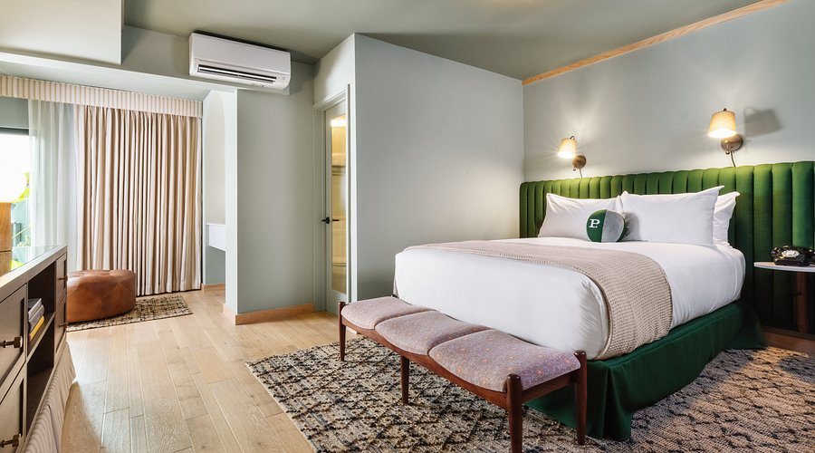 Quality Inn Near Hollywood Walk Of Fame Los Angeles California — Guest room