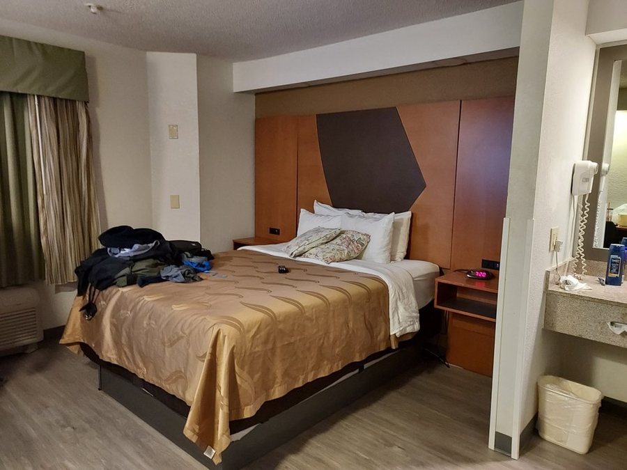 Quality Inn — Guest room
