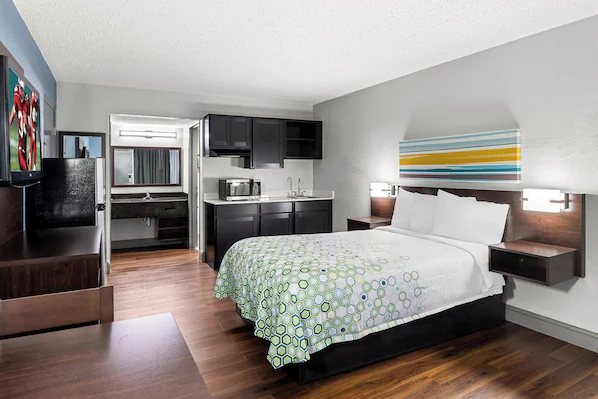 Quality Inn Richmond Airport — Guest room