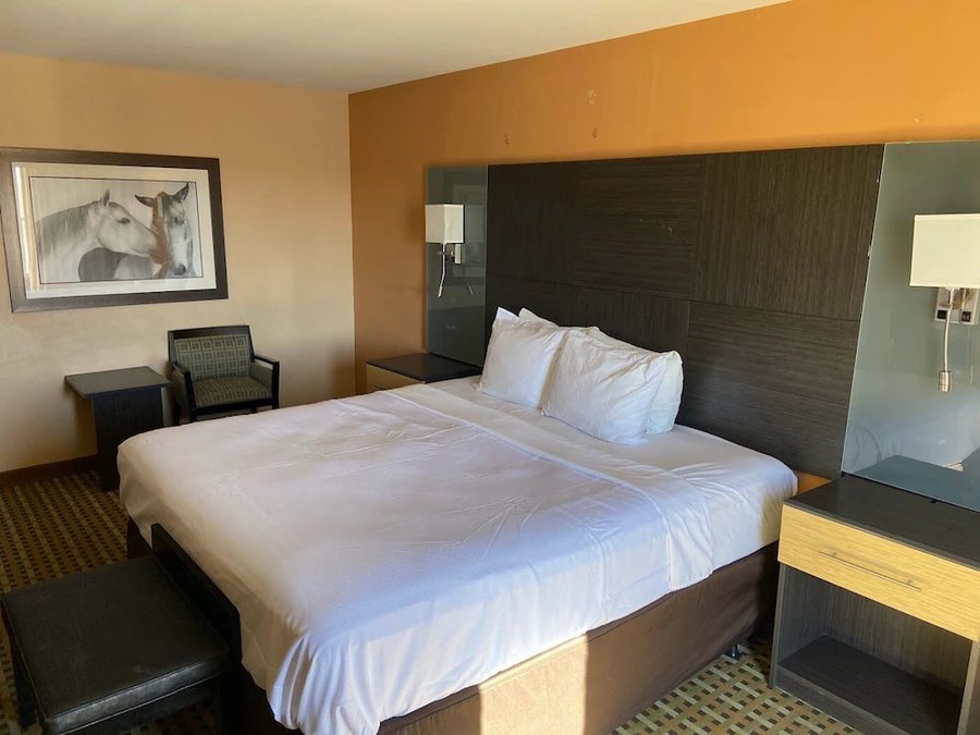 Quality Inn sa Test — Guest room