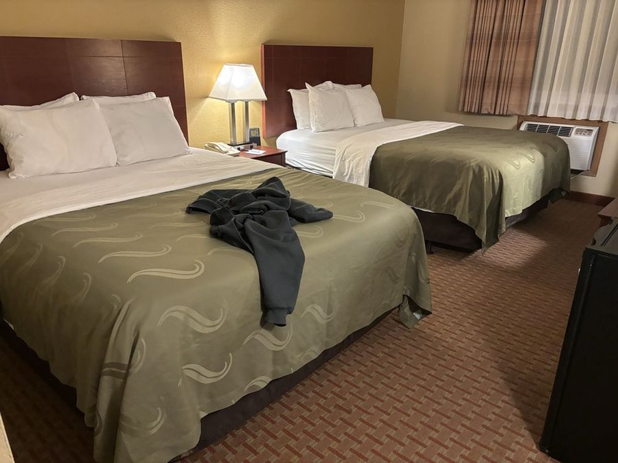 Quality Inn Suites Davenport Near I 80 — Guest room