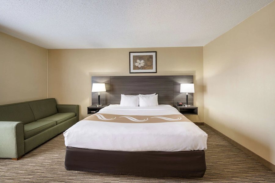 Quality Inn Suites Fishkill South near I 84 — Guest room
