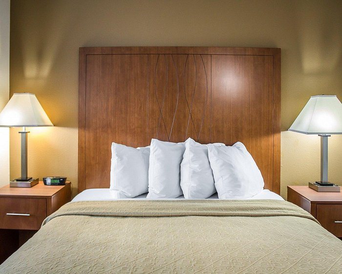 Quality Inn Tomah — Guest room