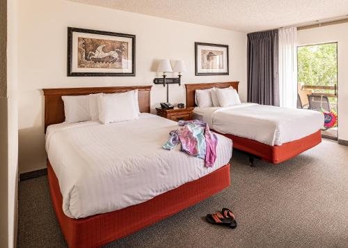 Quality Inn View of Lake Powell Page — Guest room
