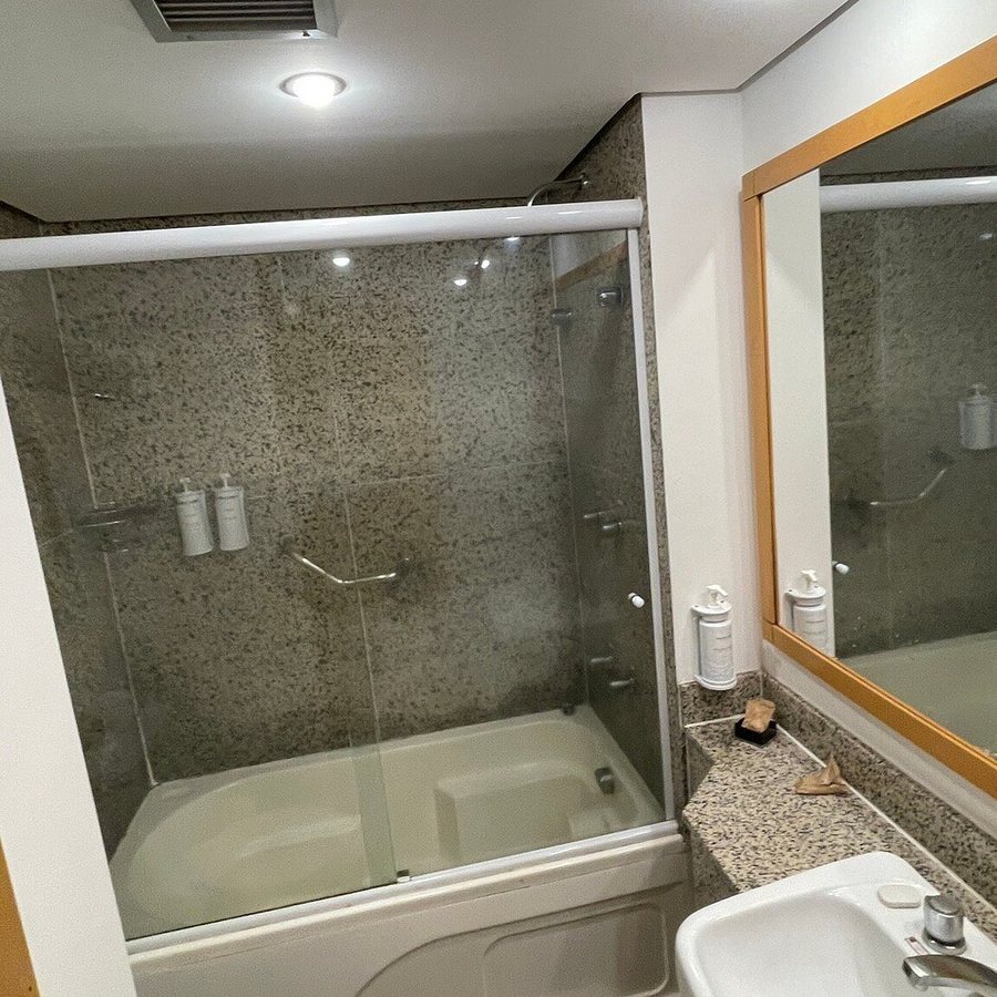 Quality Paulista Sao Paulo Jardins — Bathroom
