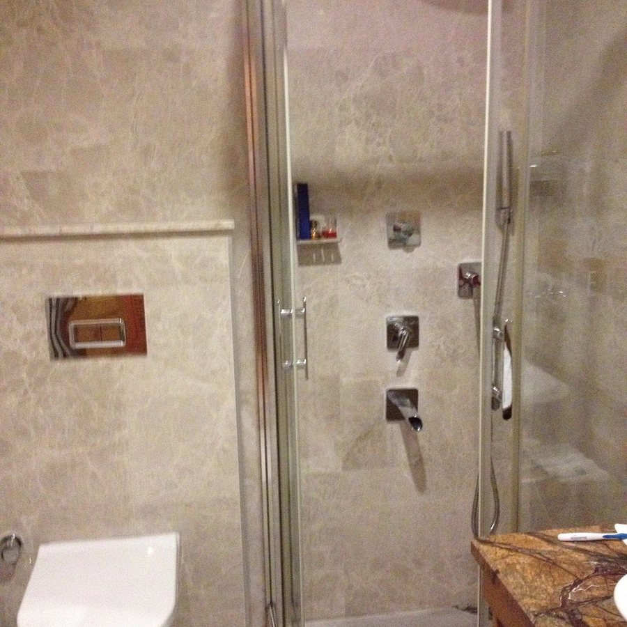 Queen Seagull Istanbul — Bathroom