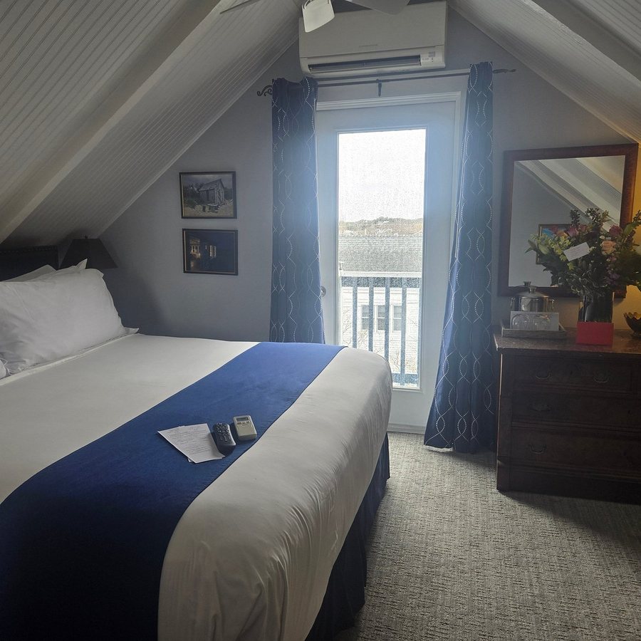Queen Vic Guest House — Guest room