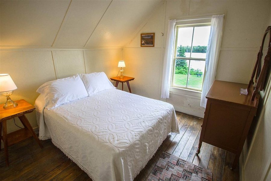 Quimby Country Lodge Cottages — Guest room