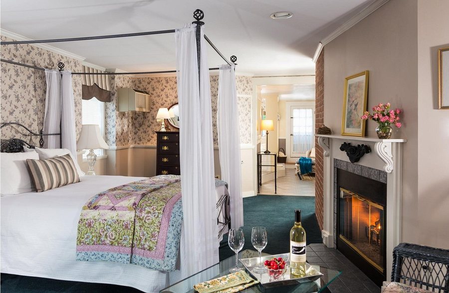 Rabbit Hill Inn — Guest room