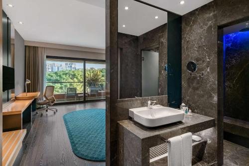 Radisson Blu Conference Airport Hotel Istanbul Istanbul — Bathroom