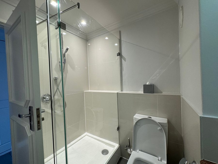 Radisson Blu Hotel Dubai Waterfront — Bathroom