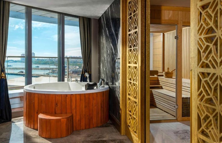 Radisson Blu Hotel Istanbul Ottomare Istanbul — Bathroom