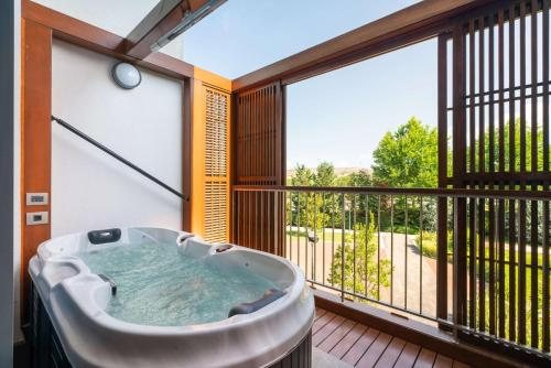 Radisson Blu Hotel Spa Istanbul Tuzla Istanbul — Bathroom