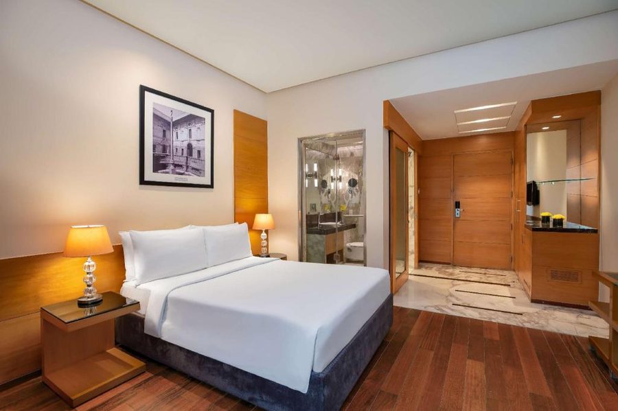 Radisson Blu Marina Hotel Delhi Connaught Place — Guest room