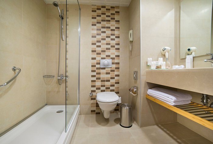 Radisson Hotel Istanbul Sultanahmet Istanbul — Bathroom