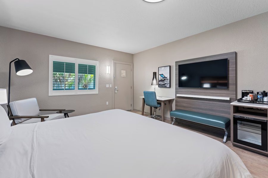 Radisson Resort at the Port — Guest room