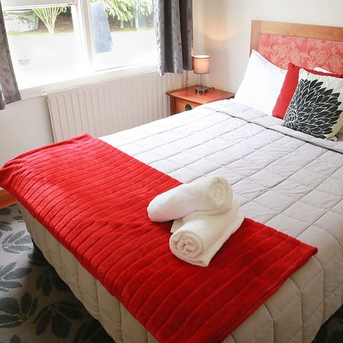 Raetihi Holiday Park — Guest room