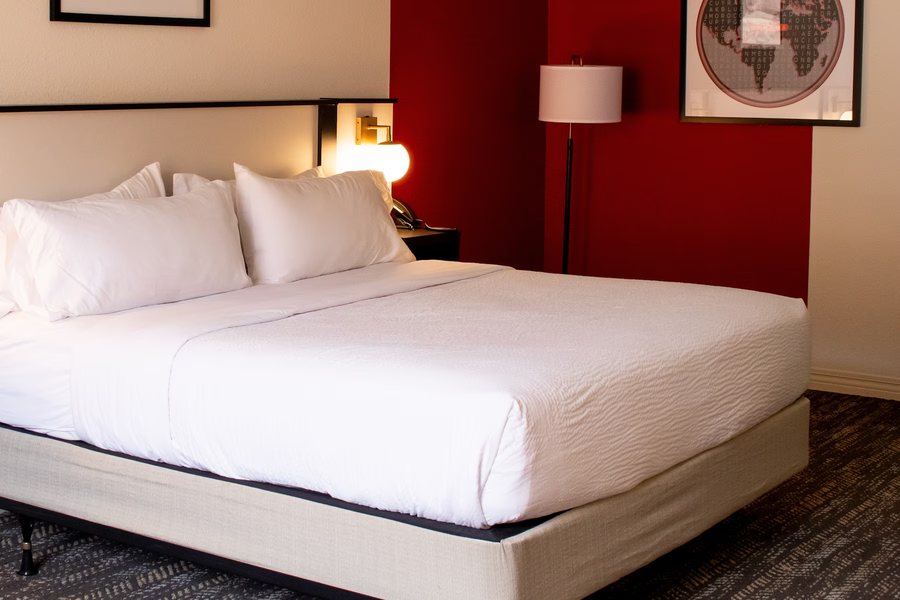Railroad Pass Hotel and Casino Ramada by Wyndham — Guest room