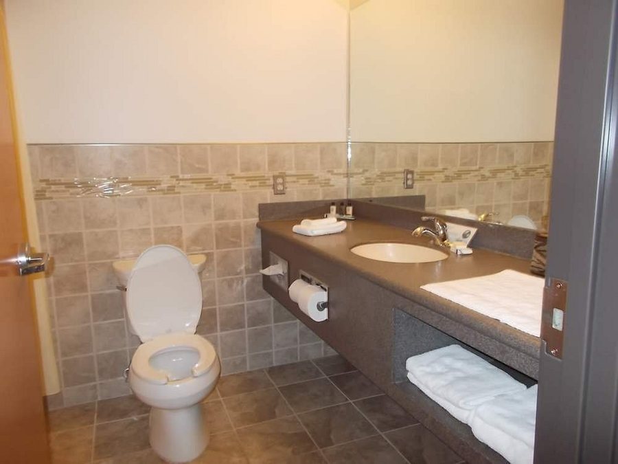 Rain Spirit RV Resort — Bathroom
