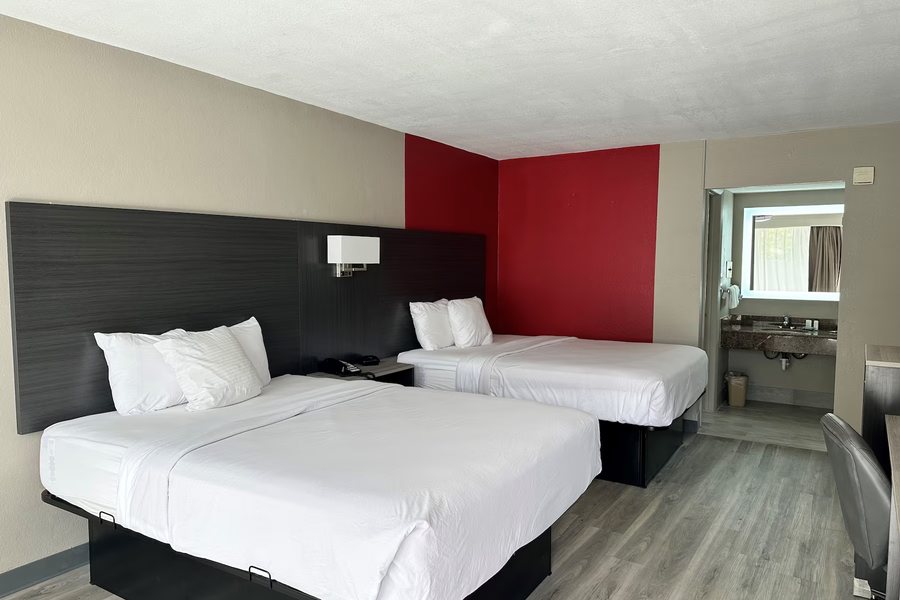 Ramada by Wyndham Cocoa — Guest room