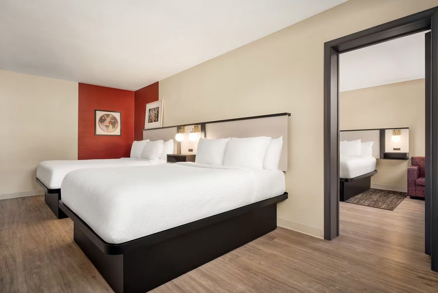 Ramada by Wyndham Fishkill — Guest room