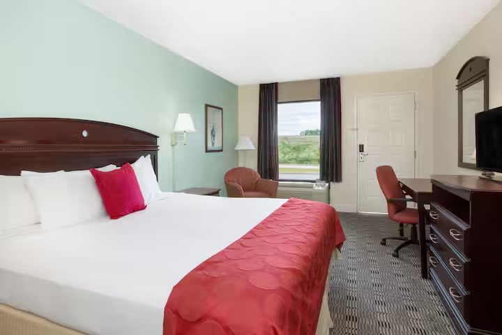 Ramada by Wyndham Pelham — Guest room